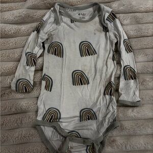 Kyte BABY Sage Green Rainbow Bodysuit